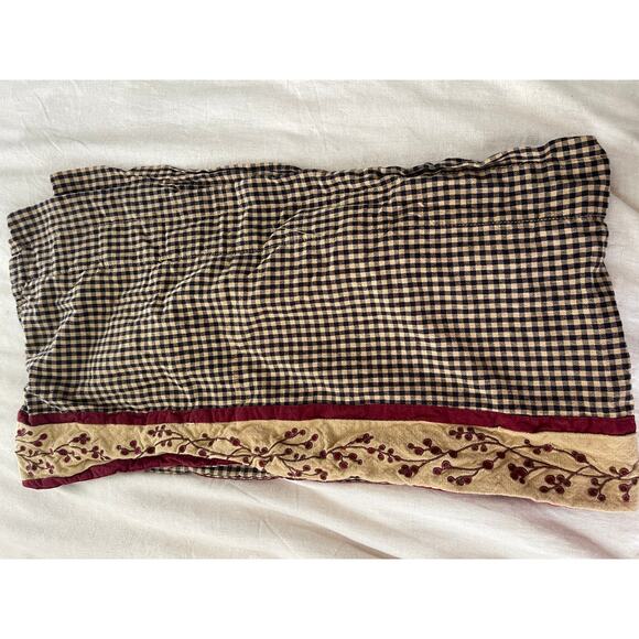 Rustic Primitive Black and Tan Valance Curtain with Pip Berries - Picture 1 of 5